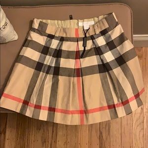 Burberry skirt